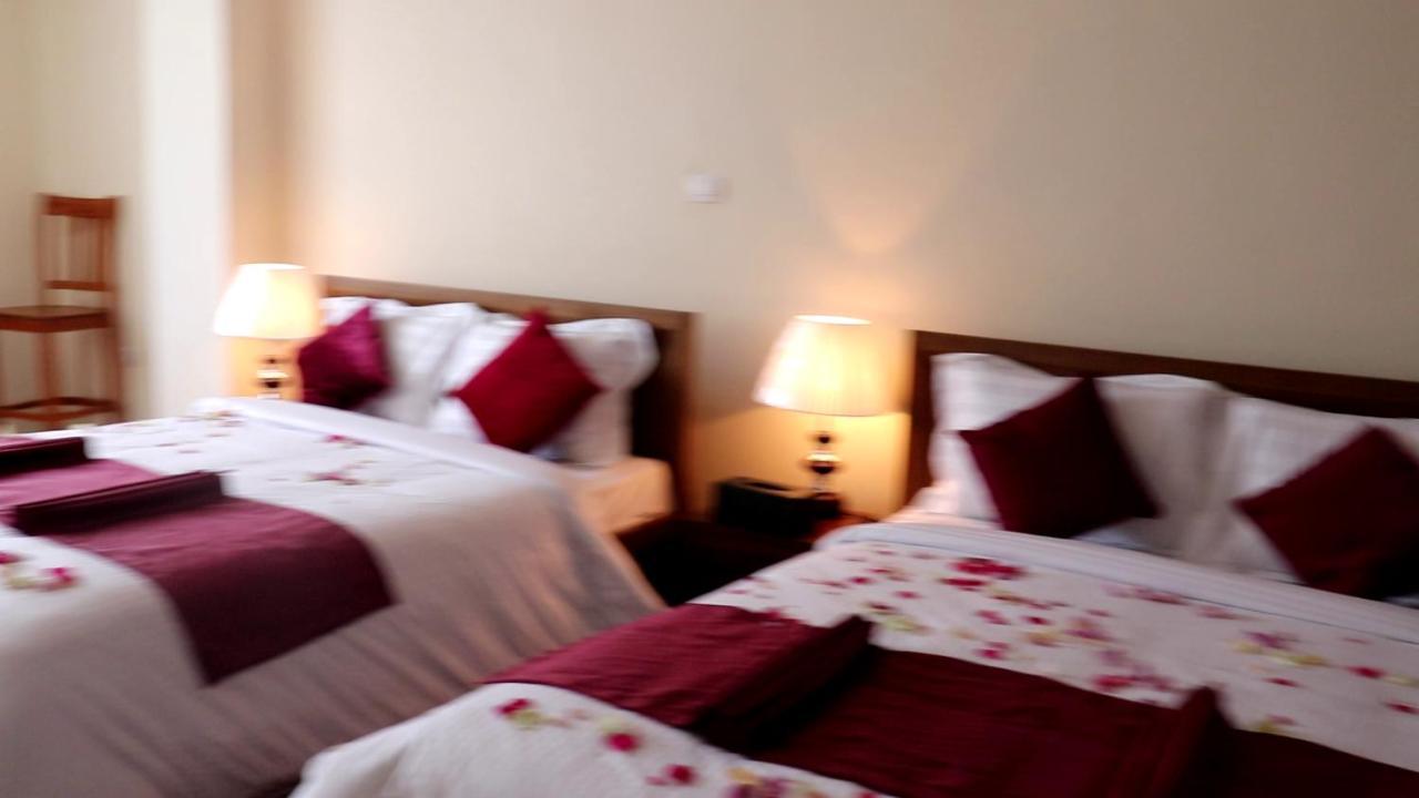 Bruhway Hotel Аддис-Абеба Экстерьер фото